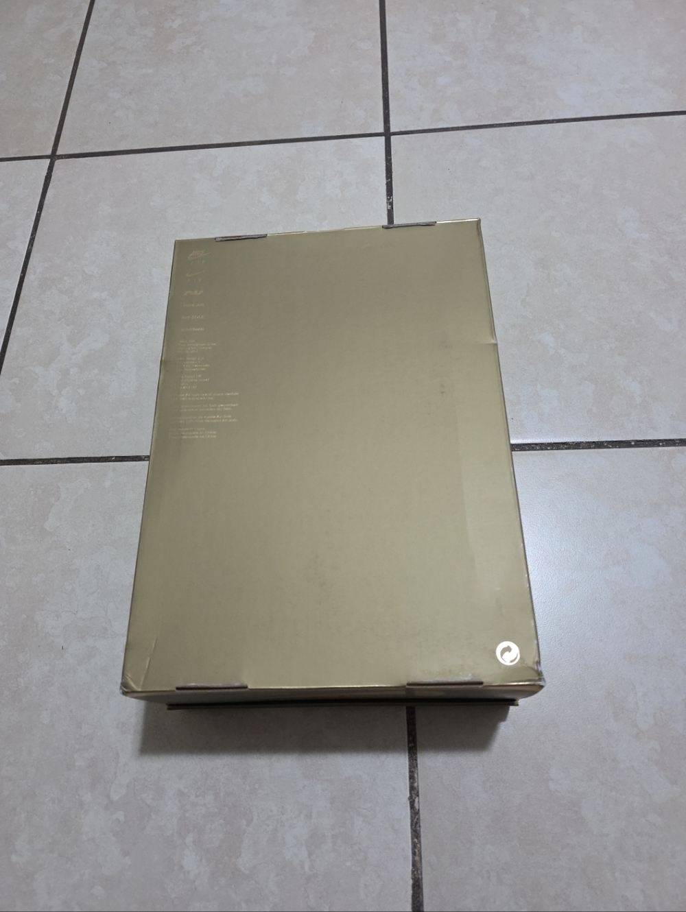 Empty Shoe Box - Picture 5 of 6